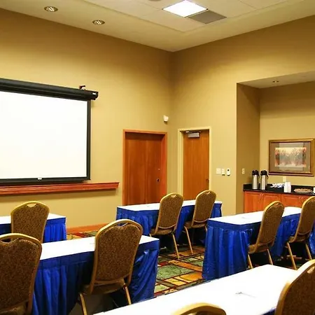 Hampton Inn & Suites Pittsburgh Downtown 